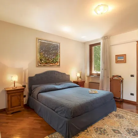 Valchero 12, Emma Villa