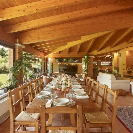 Valchero 12, Emma Villa *